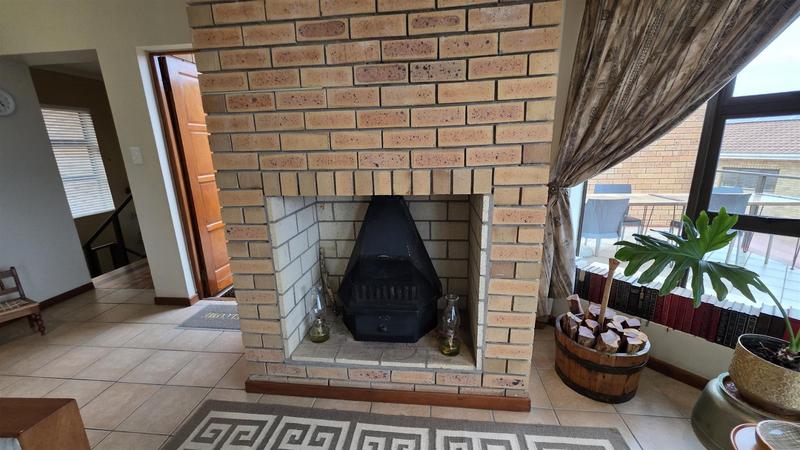 3 Bedroom Property for Sale in Reebok Western Cape